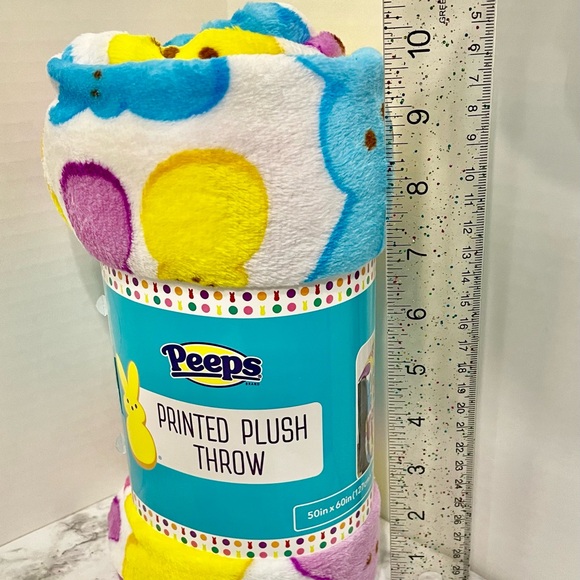 Peeps Printed Plush Throw- NWT - Picture 3 of 11